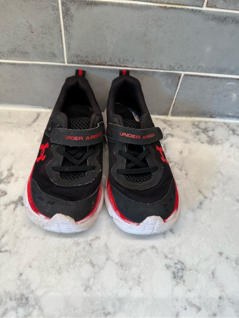 Under Armour Kids Black and Red Hook-and-Loop Sneakers